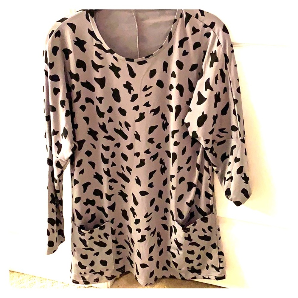 NWOT animal print tunic